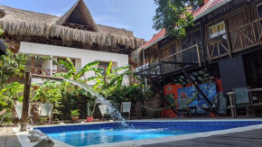 La Natura Hostel & Pool